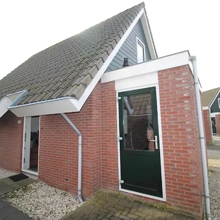 Holiday home Recreatiepark Medemblik *